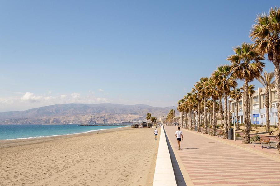 Nueva Almeria Beach & Chill Eksteriør billede